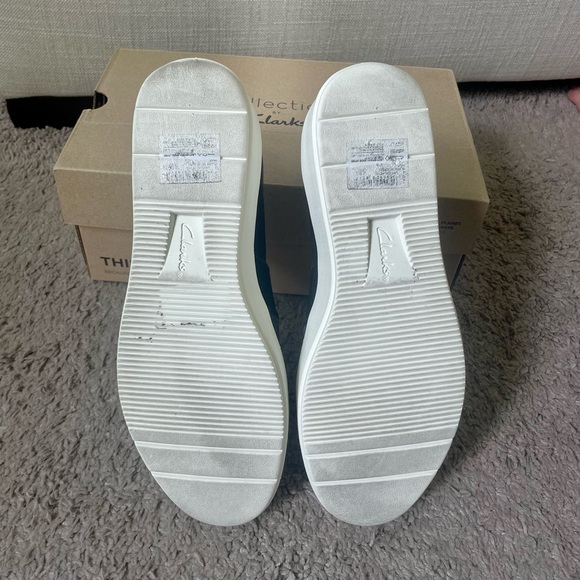 Clarks Layton Petal Slip-On Sneakers - Picture 11 of 12